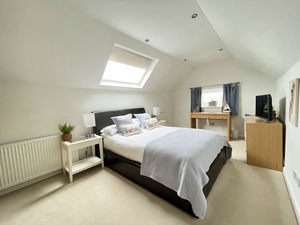 Photo 6- click for photo gallery